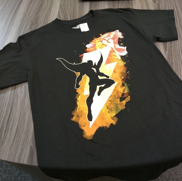 SHAZAM T-SHIRT 👕 Official DC Comics Movie Tee NWT - Picture 3 of 4